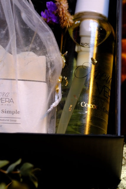 Essence of Simplicity Gift Box